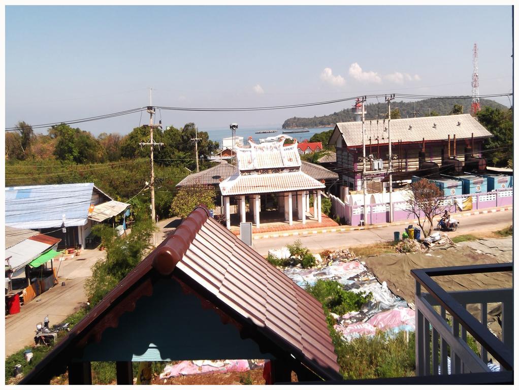 Sichangstyle Resort Ko Si Chang Bagian luar foto