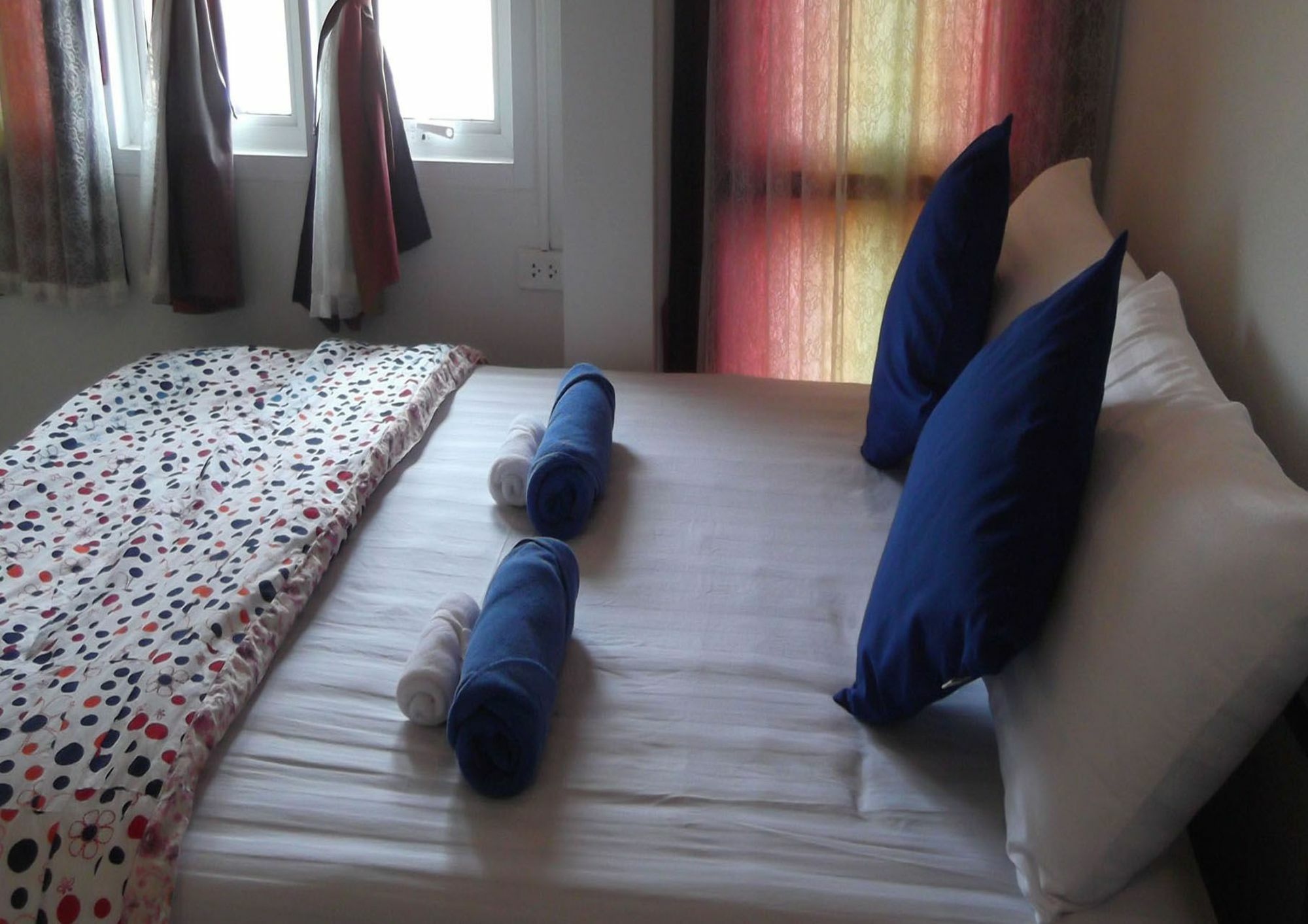 Sichangstyle Resort Ko Si Chang Bagian luar foto