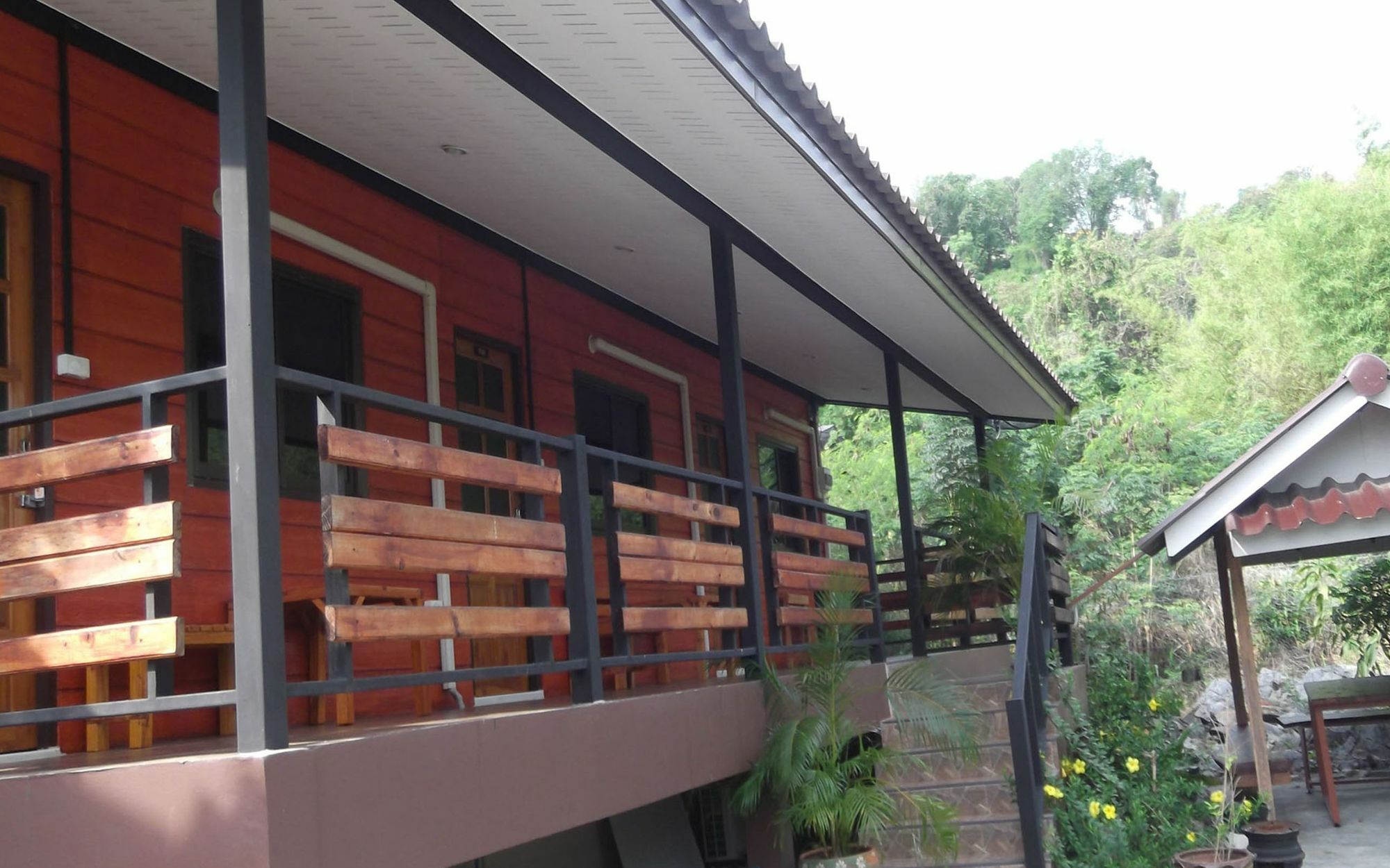 Sichangstyle Resort Ko Si Chang Bagian luar foto