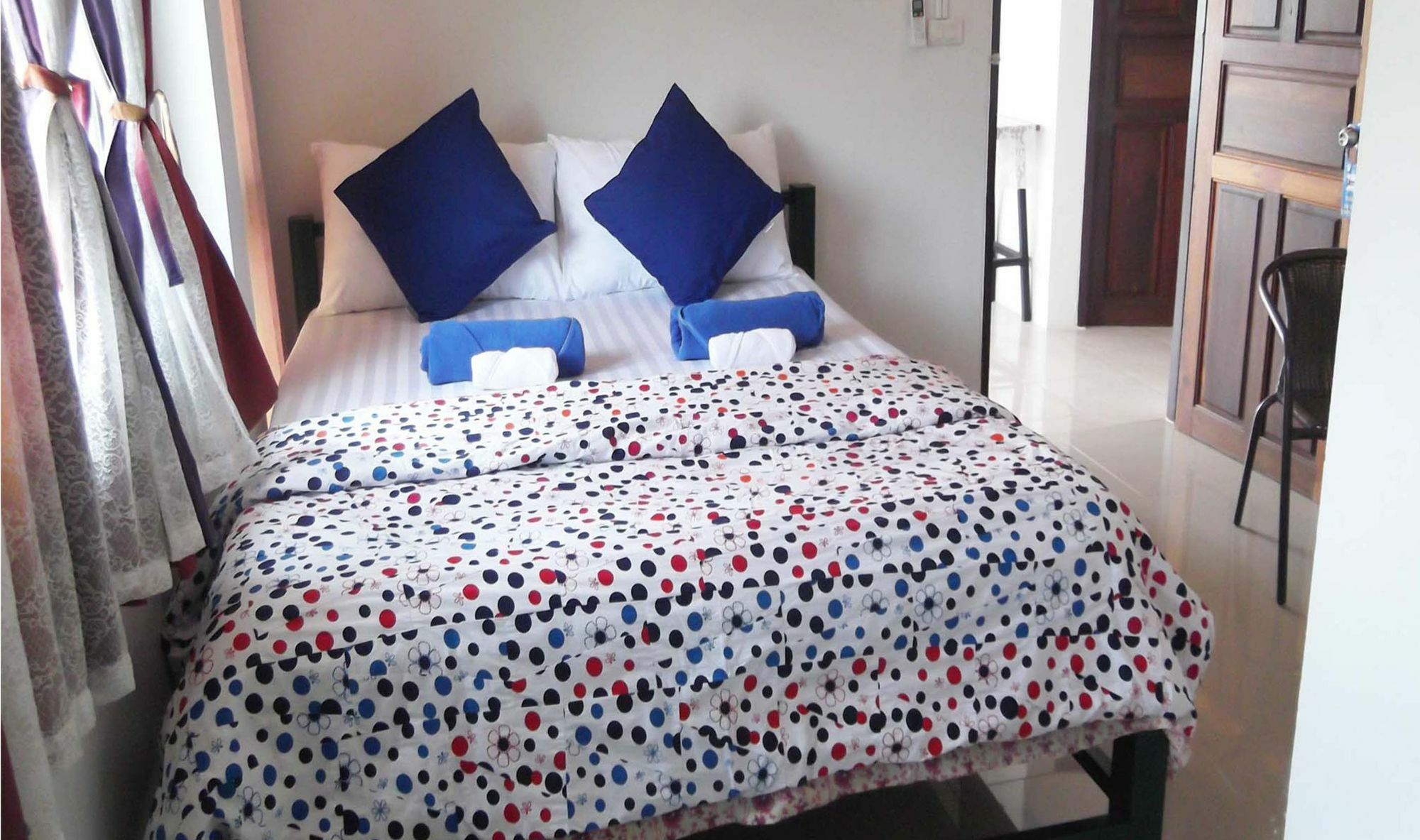 Sichangstyle Resort Ko Si Chang Bagian luar foto